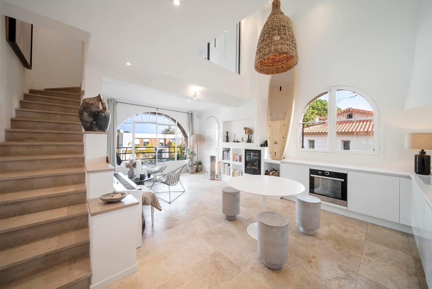 Cuisine ouverte vue salon — Cap d’Antibes Paradise, Cap d’Antibes